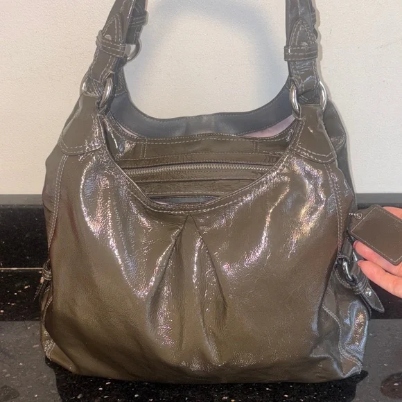 Coach Madison Patent Leather Shoulder Bag 2009 in EUC with hang tag. Gray/Green - Picture 2 of 9